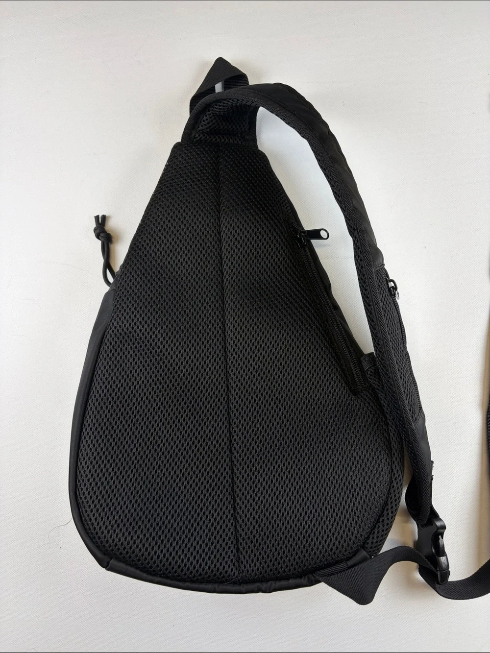 Duchamp London Black Sling Backpack Crossbody Travel Bag Unisex